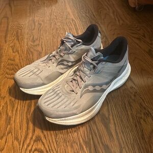 Saucony Men’s Tempus 2 Light Gray